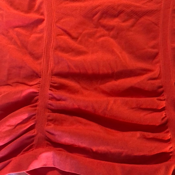 Like new Athleta top - Picture 3 of 5